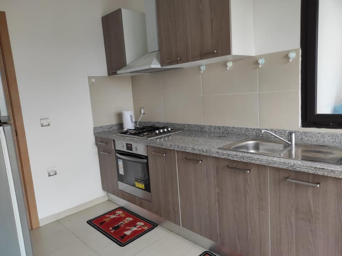 Bel Appartement A Plage Des Nation Salé Exteriör bild